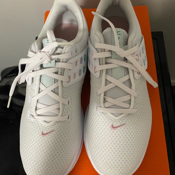 BNWB - Women’s Nike Air Zoom Pegasus 36 - Picture 8 of 10